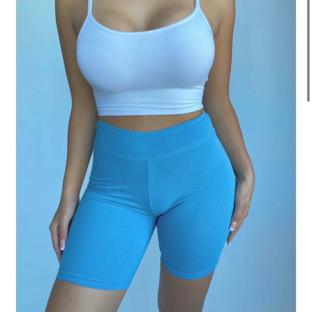 Laura’s boutique “Tay” biker shorts
